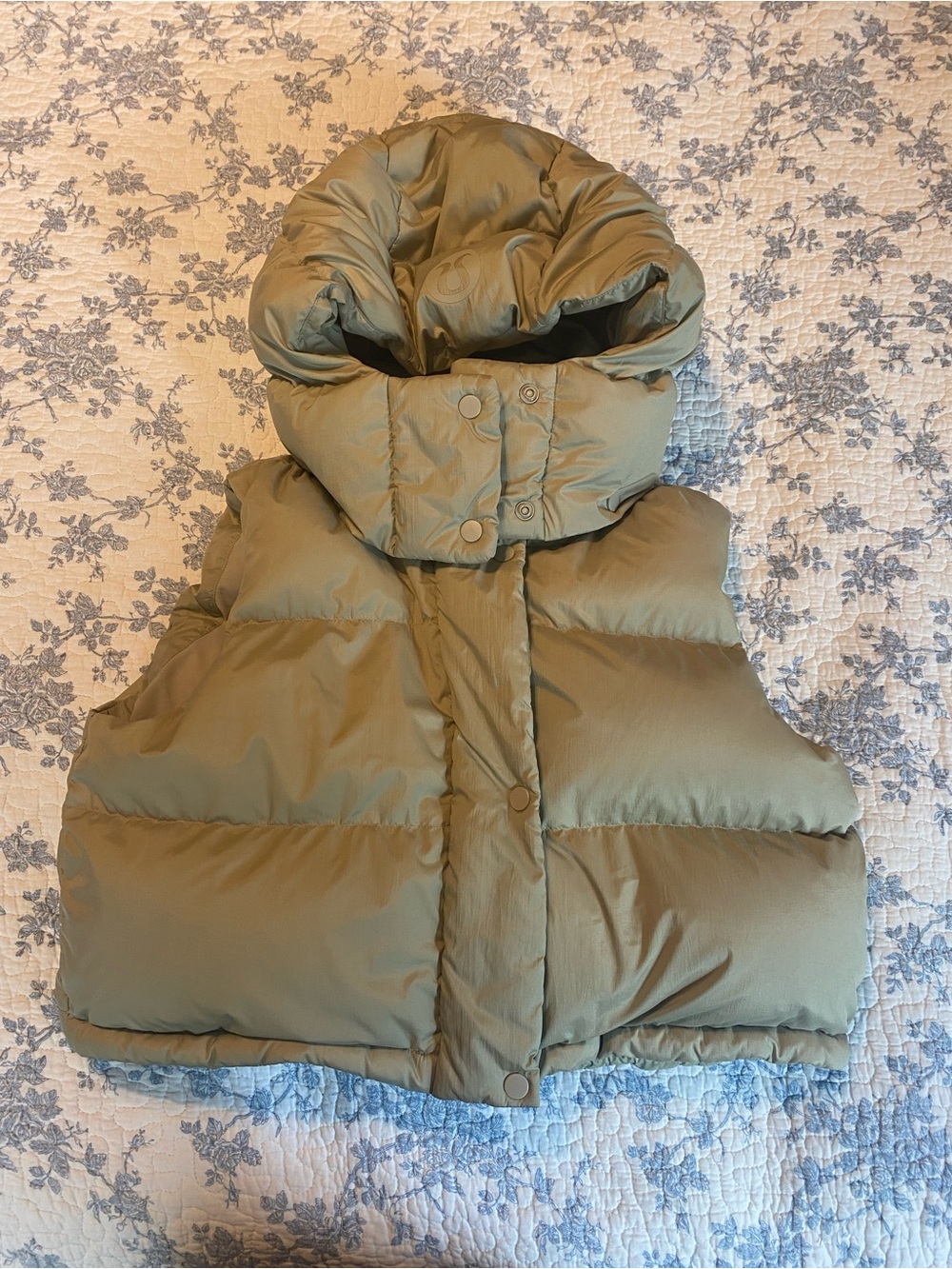 Lululemon Wunder Puff Super-Cropped Vest Heathered Raw Linen Size 6